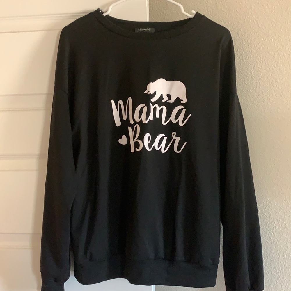 Black sweatshirt